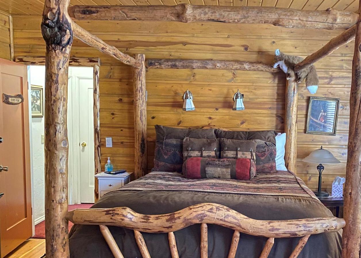 Gold Mountain Manor Bed & Breakfast Биг Беър Лейк Екстериор снимка